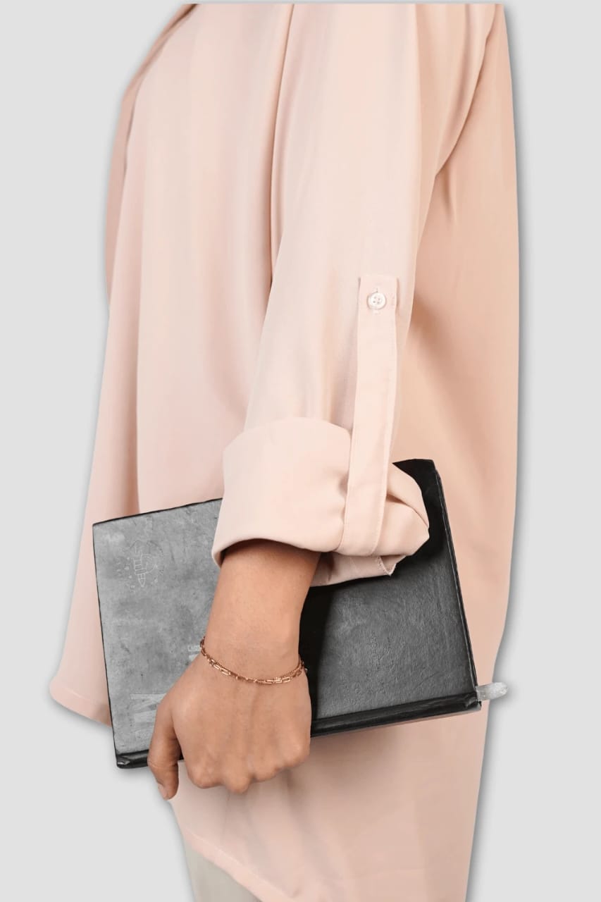 CLASSIC BLUSH SHIRT