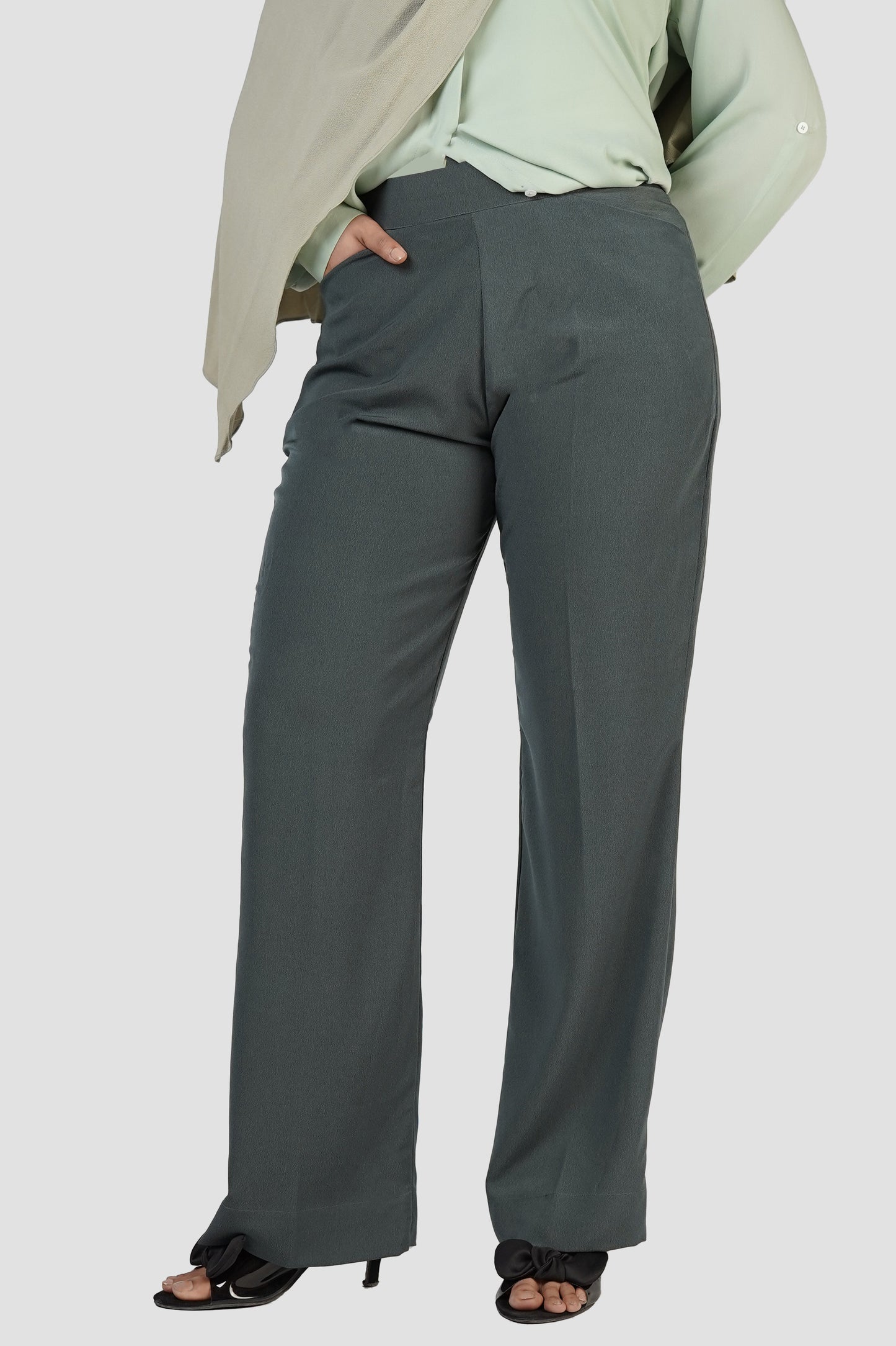 GRAPHITE GREY PANT